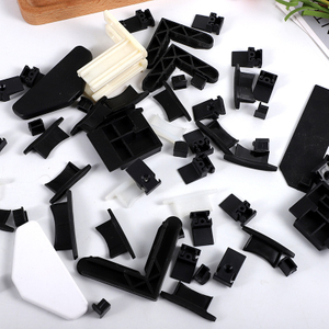 composants en plastique